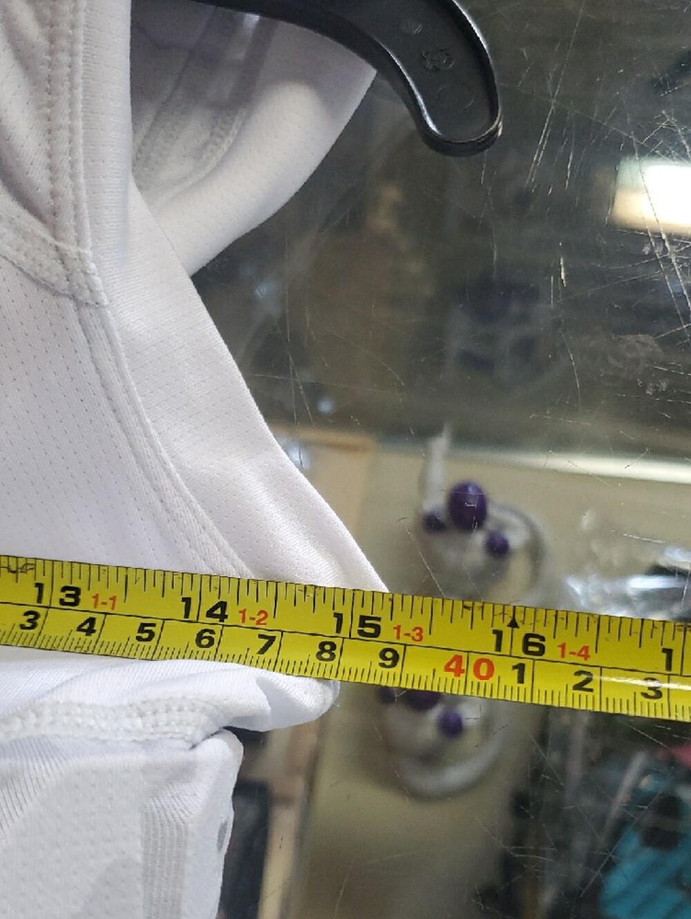 Under Armour White Sleeveless Padded Compression Shirt - Picture 10 of 11